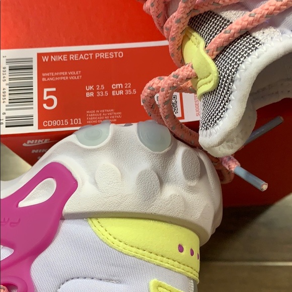 W NIKE REACT PRESTO White/Hyper Violet - Picture 7 of 16